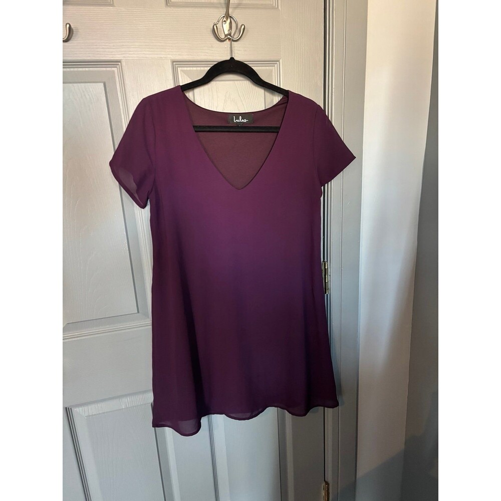 Lulus V-neck shift dress